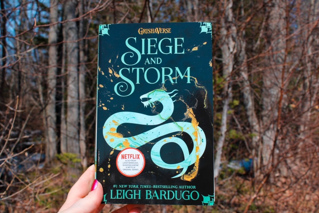 Book Review: Siege and Storm by Leigh&nbsp;Bardugo