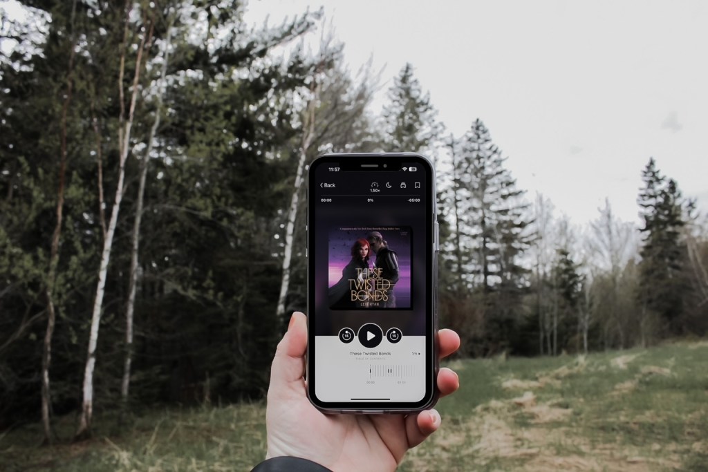 Book Review: These Twisted Bonds by Lexi&nbsp;Ryan