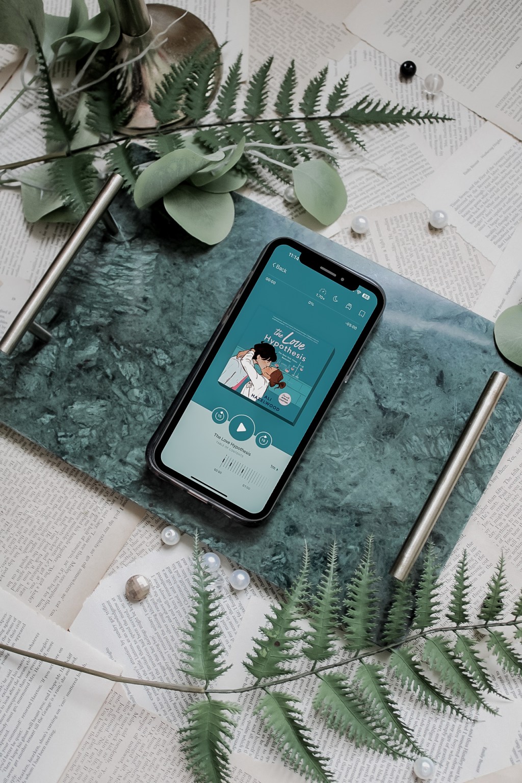 Book Review: The Love Hypothesis by Ali&nbsp;Hazelwood