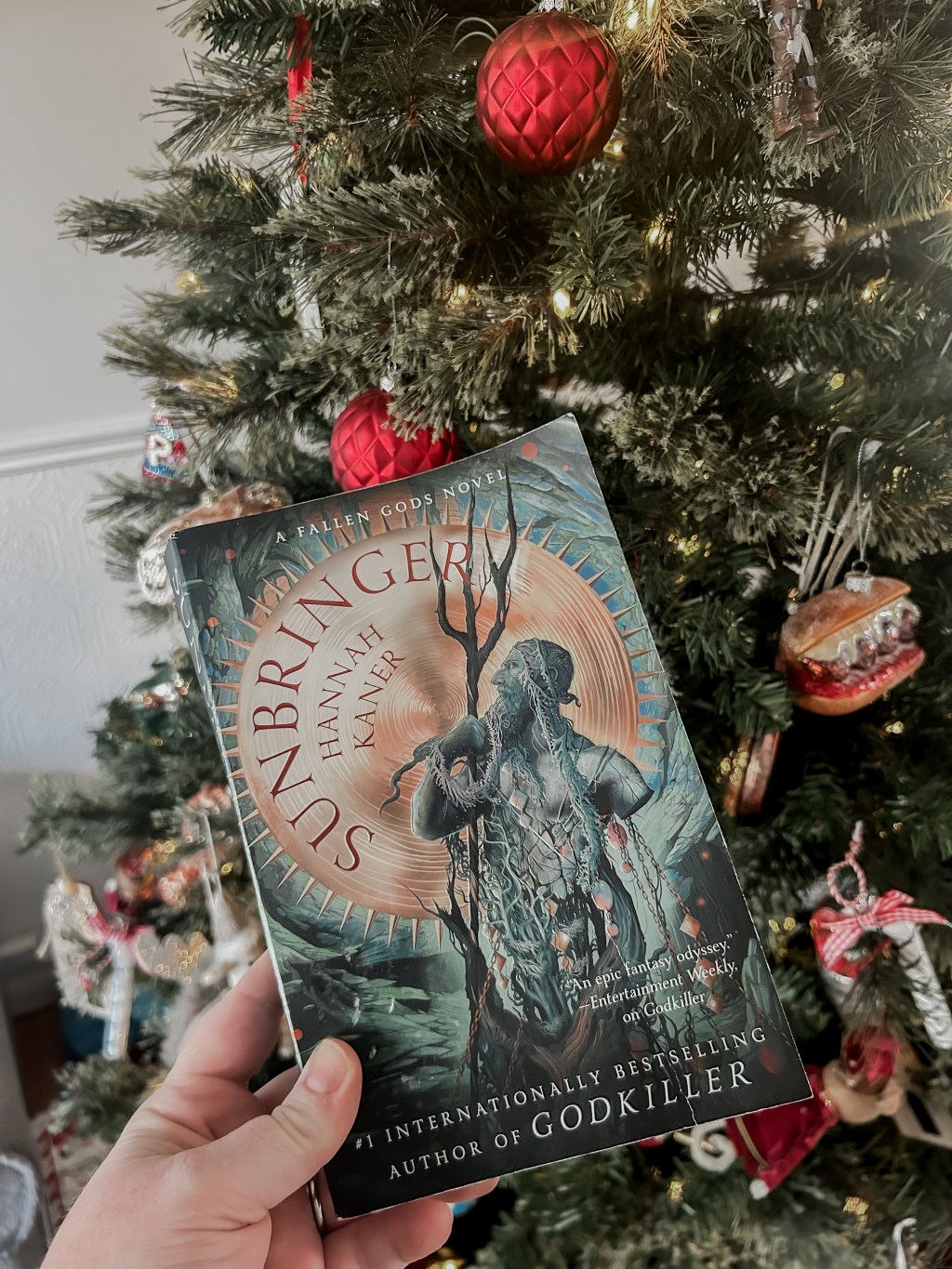 December 2025 Reading Wrap Up: Books Read, TBR Lists, What I'm Loving